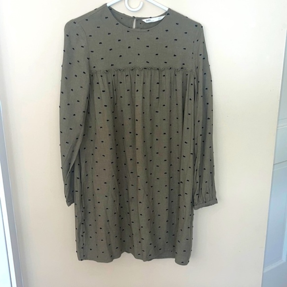 Zara Z1975 Dress - green with black dots. Size S​​